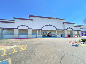 319-409 N Litchfield Rd, Goodyear, AZ for rent Building Photo- Image 1 of 9