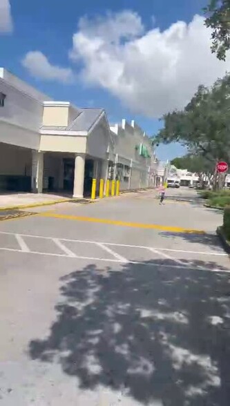 2436 W 60th St, Hialeah, FL for rent - Commercial Listing Video - Image 2 of 4