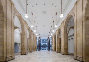 40 Wall St, New York, NY to rent Interior Photo- Image 2 of 5