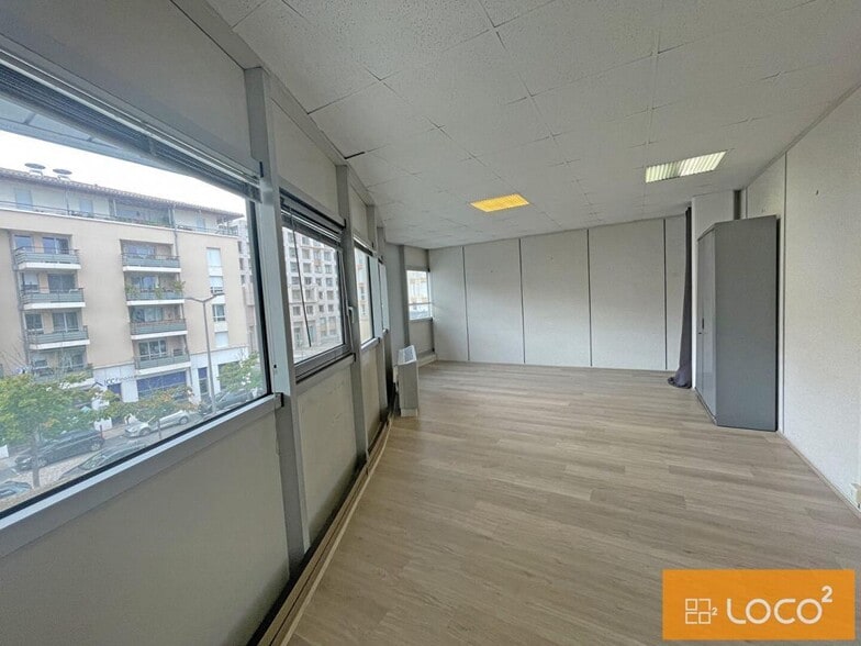 27 Allée Du Roussillon, Colomiers to rent - Building Photo - Image 3 of 7