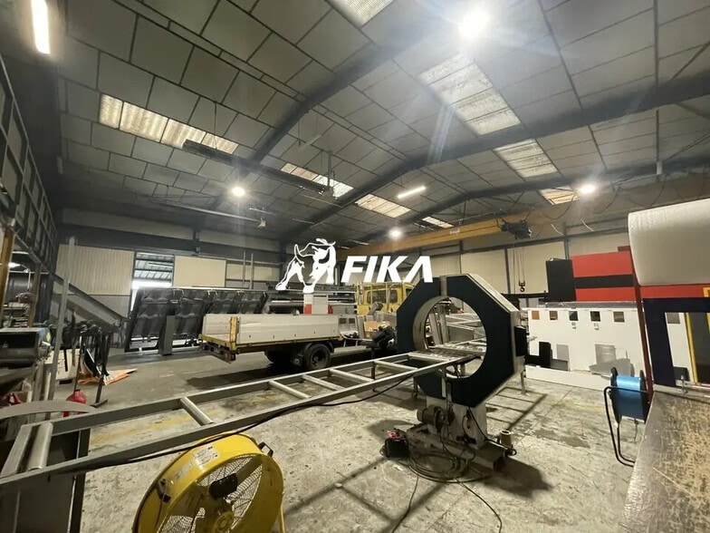 Light Industrial in Toulouse to rent - Building Photo - Image 3 of 17