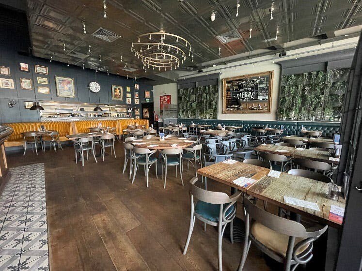 Exchange St, Kidderminster to rent - Interior Photo - Image 2 of 4