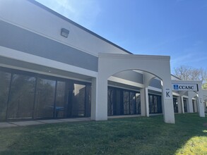 8700-8702 Red Oak Blvd, Charlotte, NC for rent Building Photo- Image 1 of 11