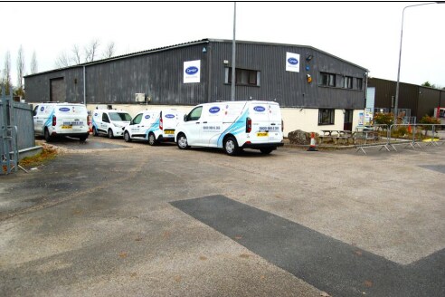 1 Wigan Rd, Leyland to rent Primary Photo- Image 1 of 2