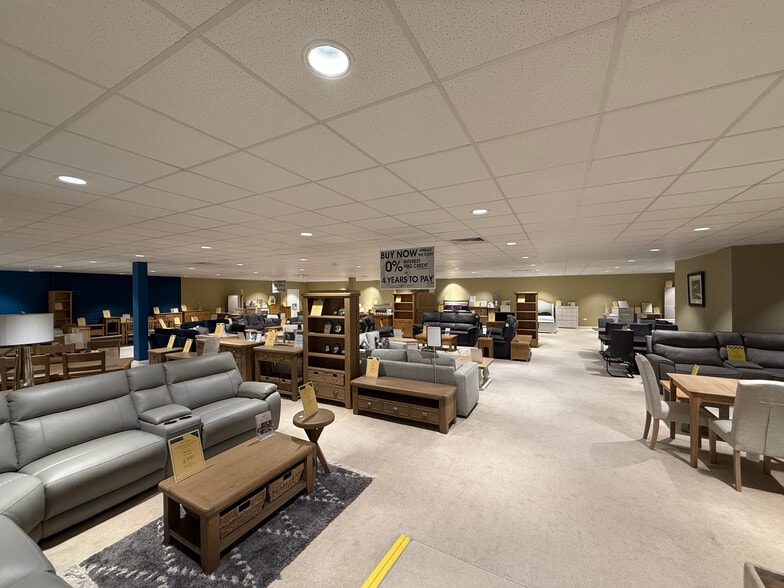 82-84 South St, Elgin for sale - Building Photo - Image 2 of 4