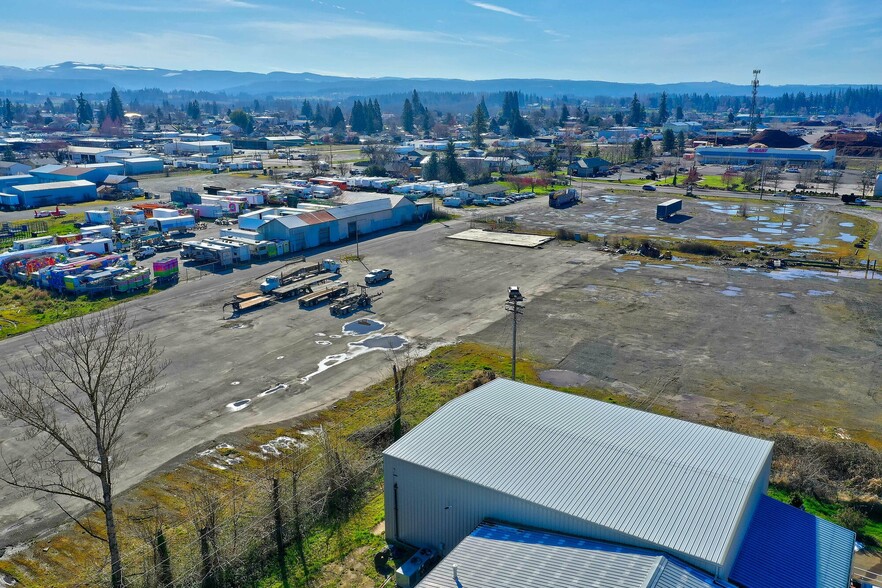 525 W Main St, Molalla, OR for rent - Aerial - Image 3 of 5