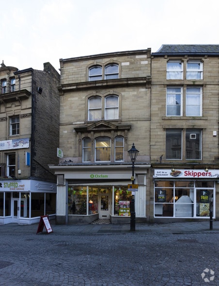 37 Crown St, Halifax for sale - Building Photo - Image 2 of 4