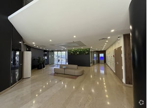 109 Boulevard De La Bataille De Stalingrad, Villeurbanne to rent Interior Photo- Image 1 of 23