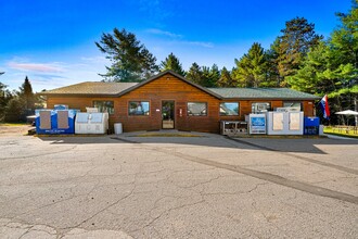 15376 County Highway W, Crivitz, WI for sale Primary Photo- Image 1 of 59