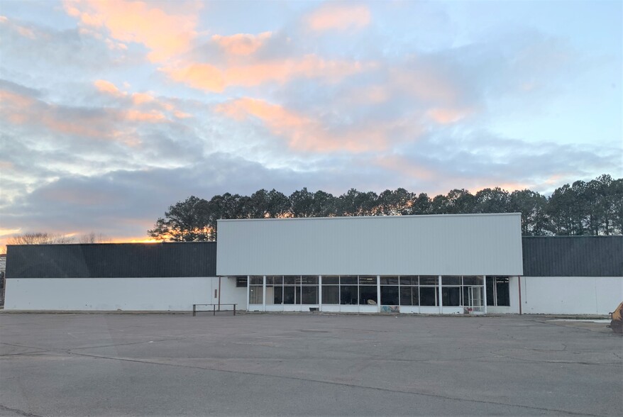 1625 N Lindell St, Martin, TN for sale - Building Photo - Image 1 of 3