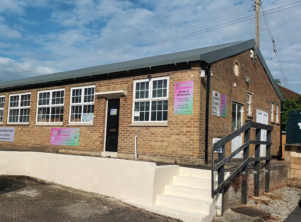 Stratford Rd, Moreton In Marsh for sale Primary Photo- Image 1 of 1