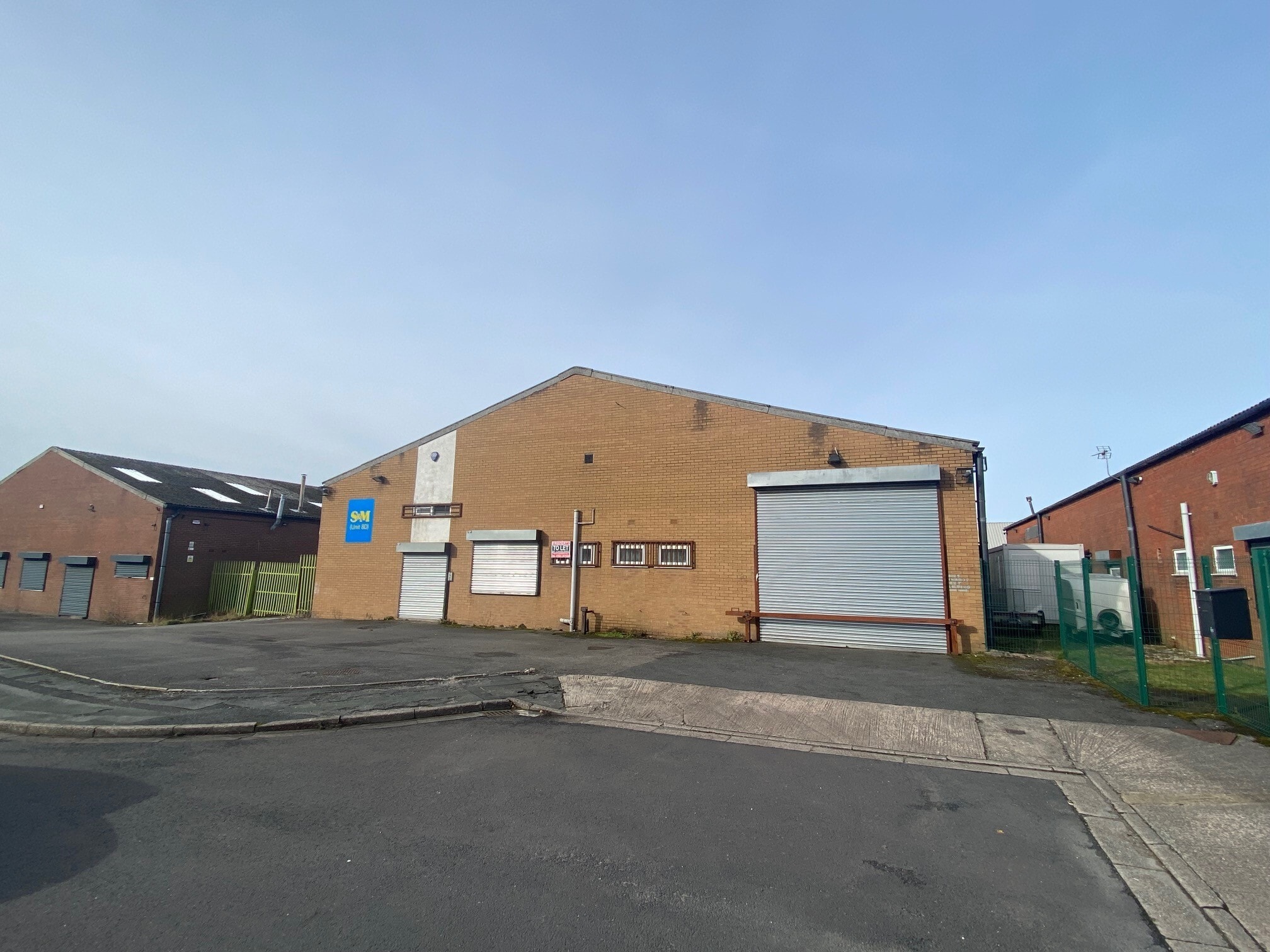 Newby Rd, Stockport to rent Building Photo- Image 1 of 2
