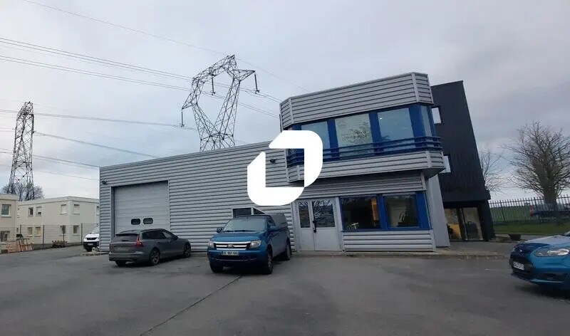 Light Industrial in Marcoussis to rent Building Photo- Image 1 of 12