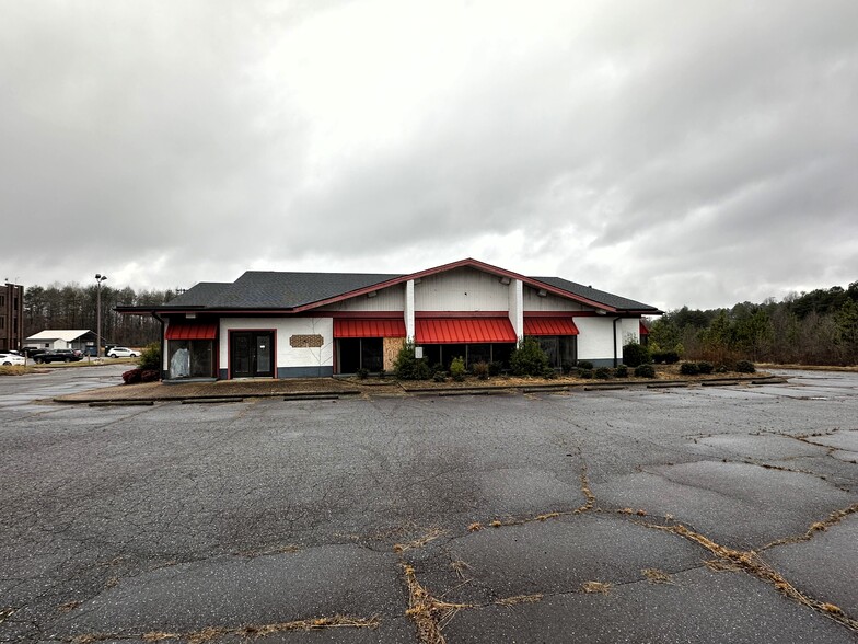 3352 15th Avenue Blvd SE, Conover, NC for sale - Building Photo - Image 1 of 28