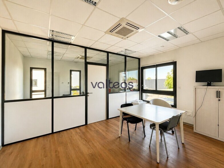 13 Rue D'Helios, L'Union for sale - Interior Photo - Image 3 of 8