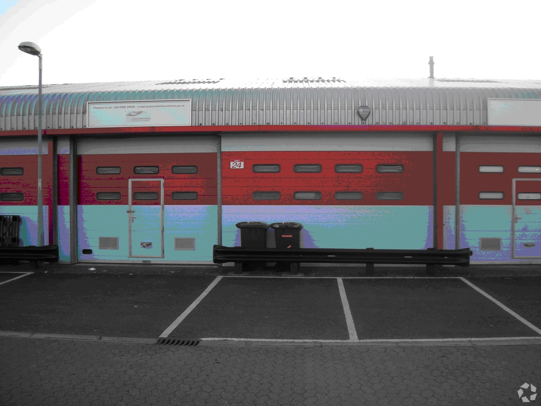 Acacia Clos, Leighton Buzzard to rent Primary Photo- Image 1 of 3