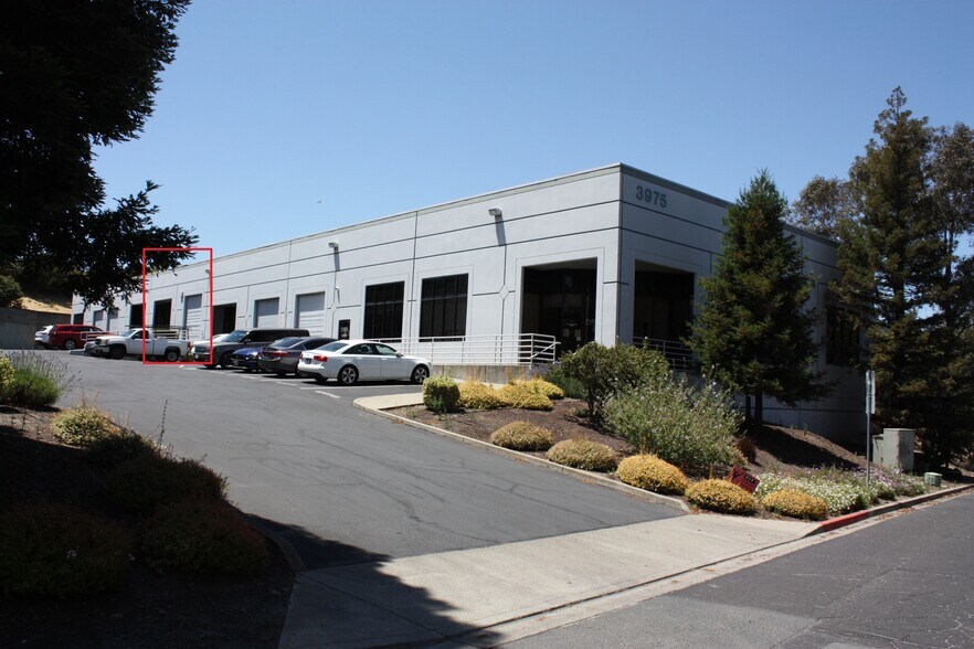 3975 Industrial Way, Concord 94520 UK