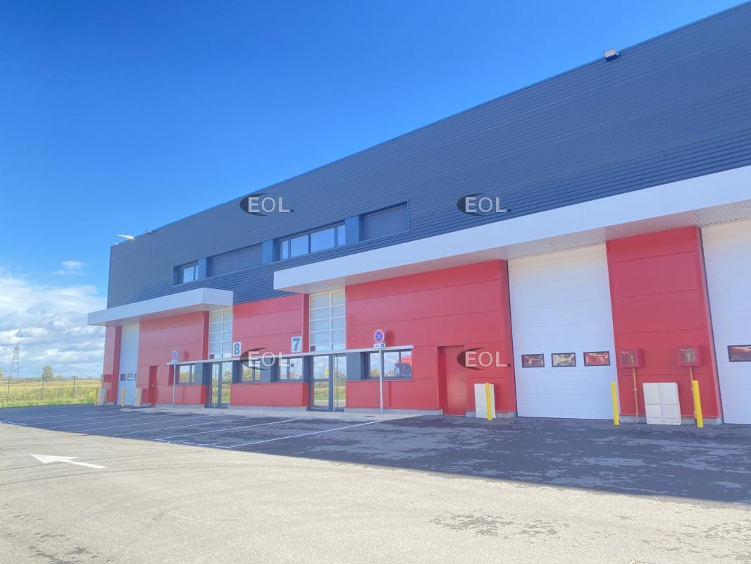 Industrial in Heyrieux to rent Building Photo- Image 1 of 13
