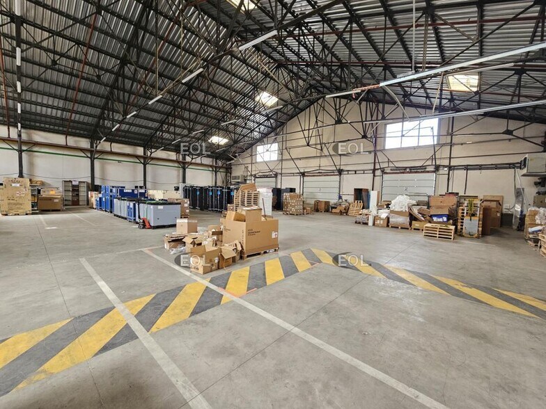Industrial in Bonneuil-sur-Marne to rent - Interior Photo - Image 3 of 7