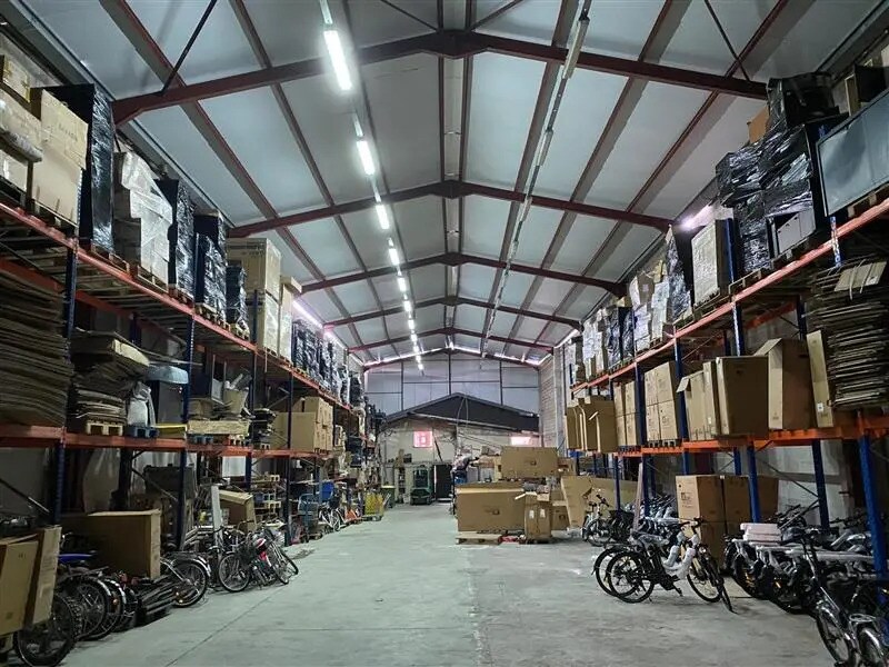 Light Industrial in Bagnolet to rent Building Photo- Image 1 of 7