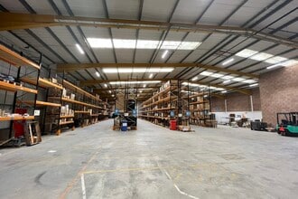 Weycroft Av, Axminster to rent Interior Photo- Image 1 of 1