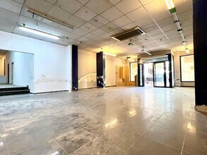 Retail in Alcobendas, Madrid to rent Interior Photo- Image 2 of 6