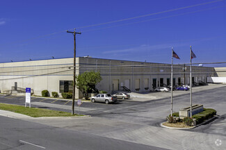 More details for 3331-3347 N Panam Expy, San Antonio, TX - Industrial for Rent