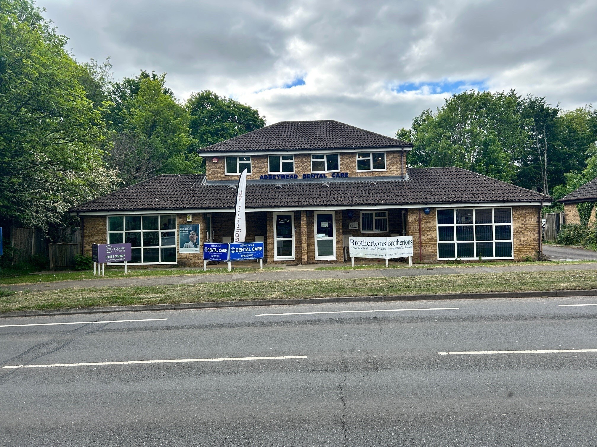 2 Abbeymead Av, Gloucester for sale Primary Photo- Image 1 of 1