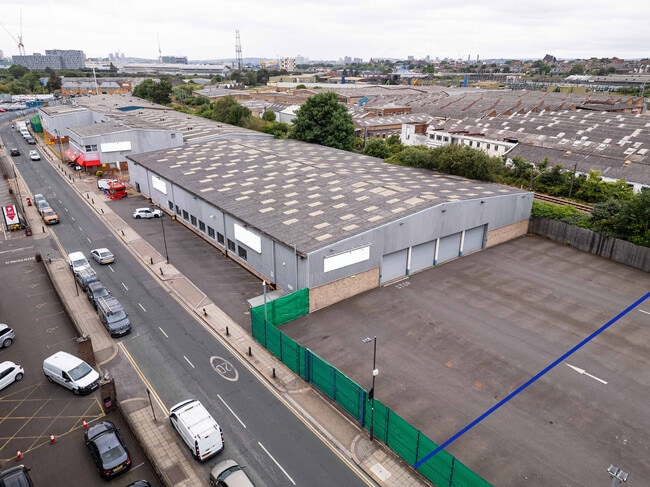 More details for 4-5 Hythe Rd, London - Industrial to Rent