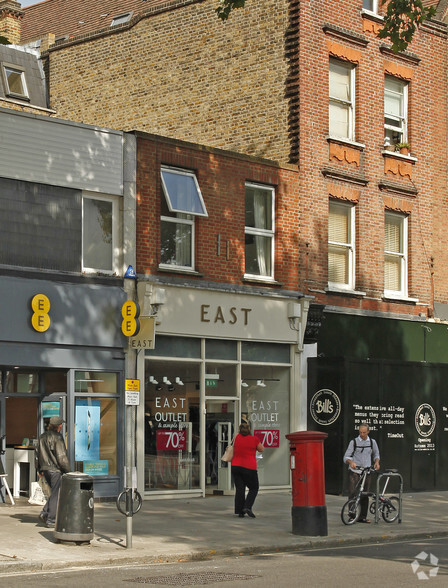 274 Chiswick High Rd, London for rent - Building Photo - Image 3 of 3