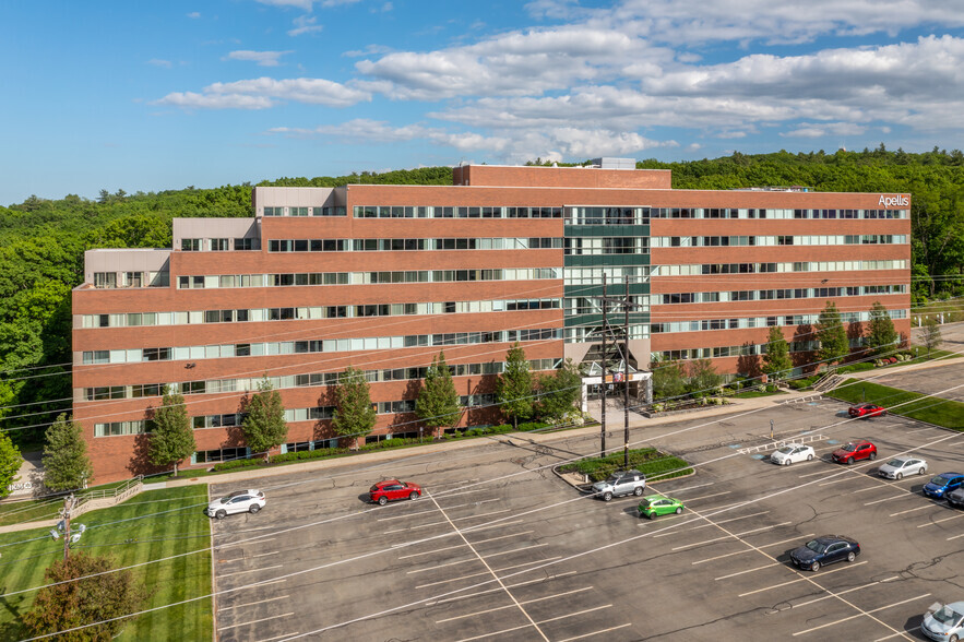 300 Fifth Ave, Waltham, MA for rent - Building Photo - Image 1 of 14