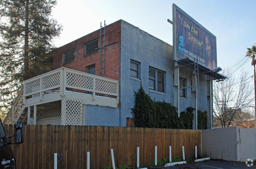 3121 Broadway, Sacramento, CA for rent - Building Photo - Image 3 of 3