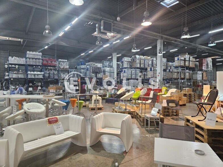 Light Industrial in Palaiseau to rent - Interior Photo - Image 3 of 14