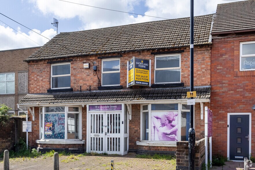 19 Dugdale St, Nuneaton to rent - Building Photo - Image 2 of 2