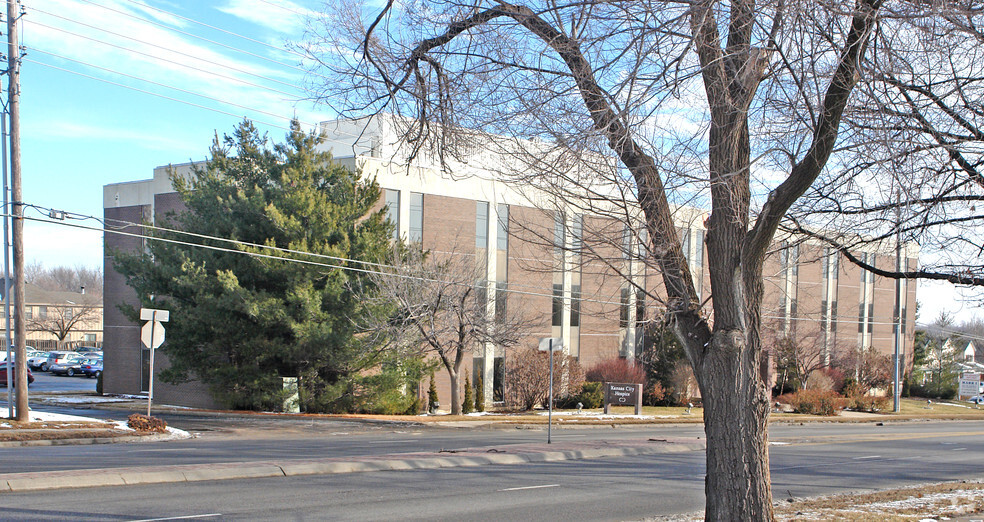 10100 W 87th St, Overland Park, KS for rent - Building Photo - Image 3 of 5