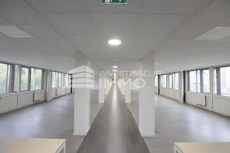 Office in Boissy-Saint-Léger to rent Interior Photo- Image 2 of 2