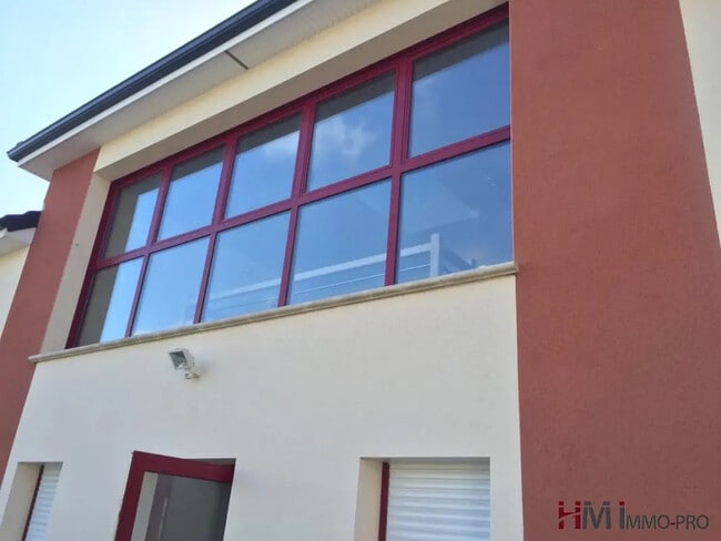 Location Bureaux 137 m²