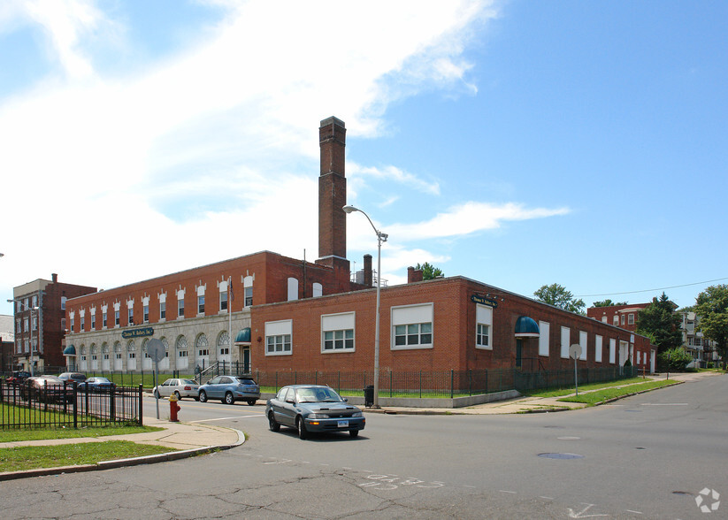 1055 Broad St, Hartford, CT for sale - Primary Photo - Image 1 of 10