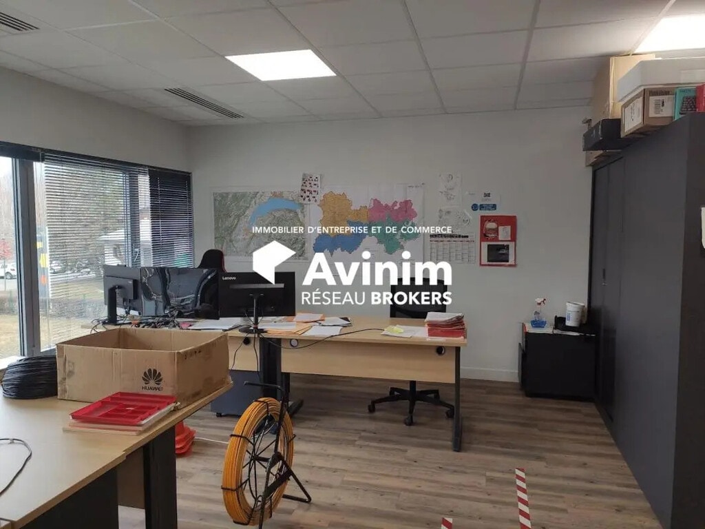 Location Bureaux 117 m² - Photo 1