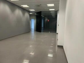 Office / Retail in Segovia, Segovia to rent Interior Photo- Image 2 of 22