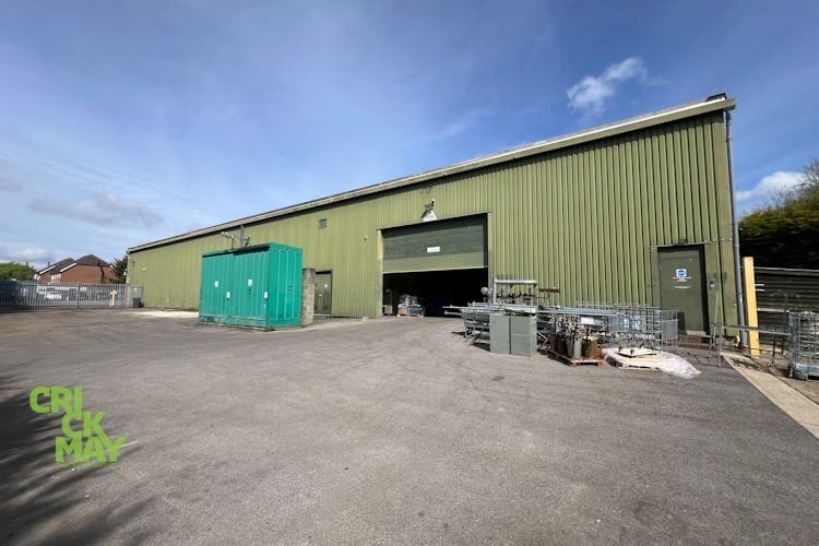 2 Daux Rd, Billingshurst for sale - Building Photo - Image 2 of 8