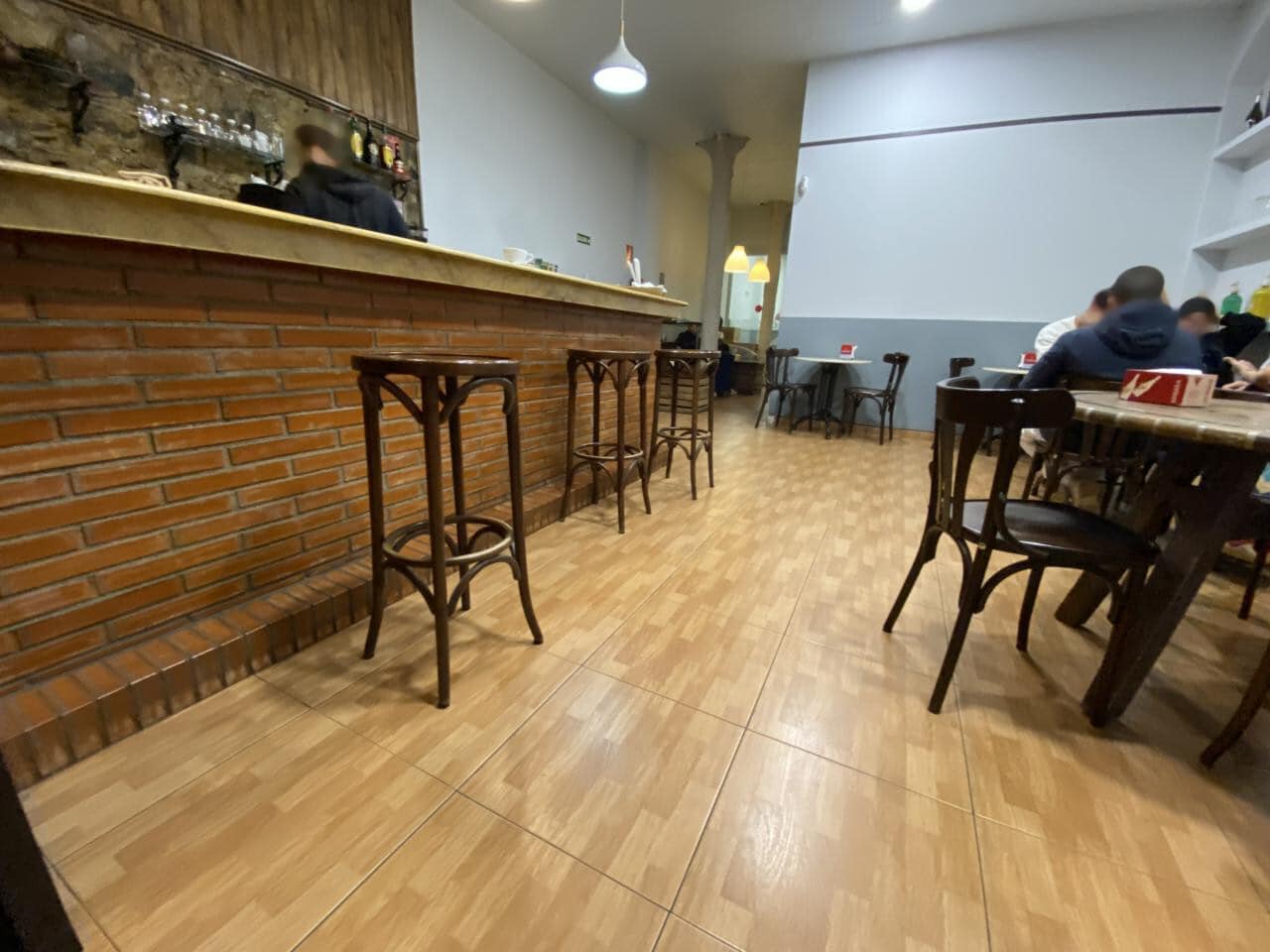 Retail in Barcelona, Barcelona to rent Interior Photo- Image 1 of 8