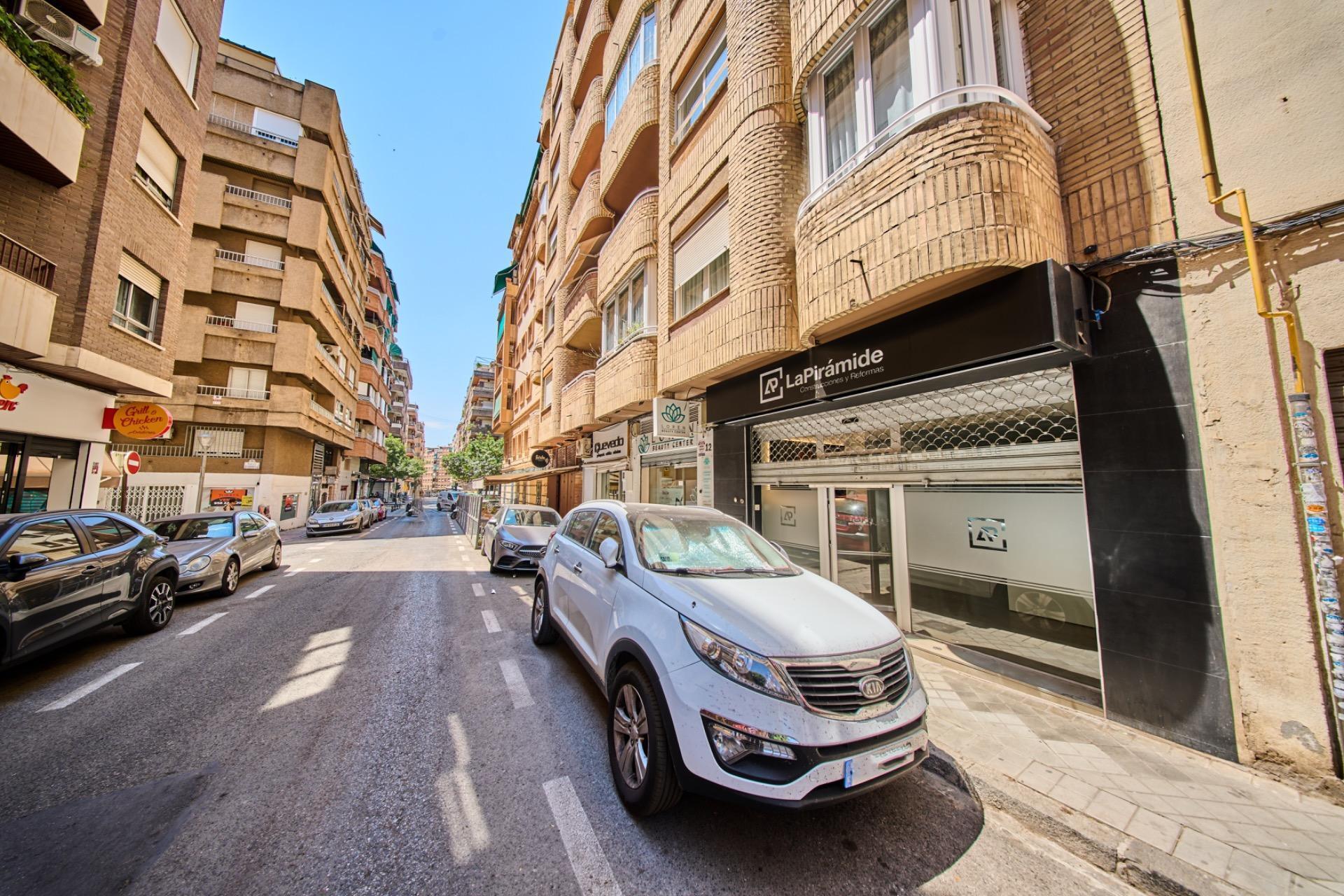 Calle Conde Cifuentes, Granada, Granada for sale Building Photo- Image 1 of 23