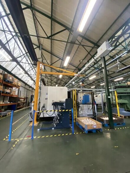 Industrial in Bagnolet to rent - Interior Photo - Image 3 of 5