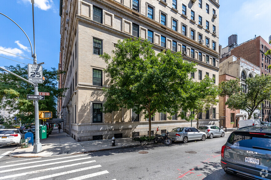 969 Park Ave, New York, NY for sale - Building Photo - Image 2 of 9