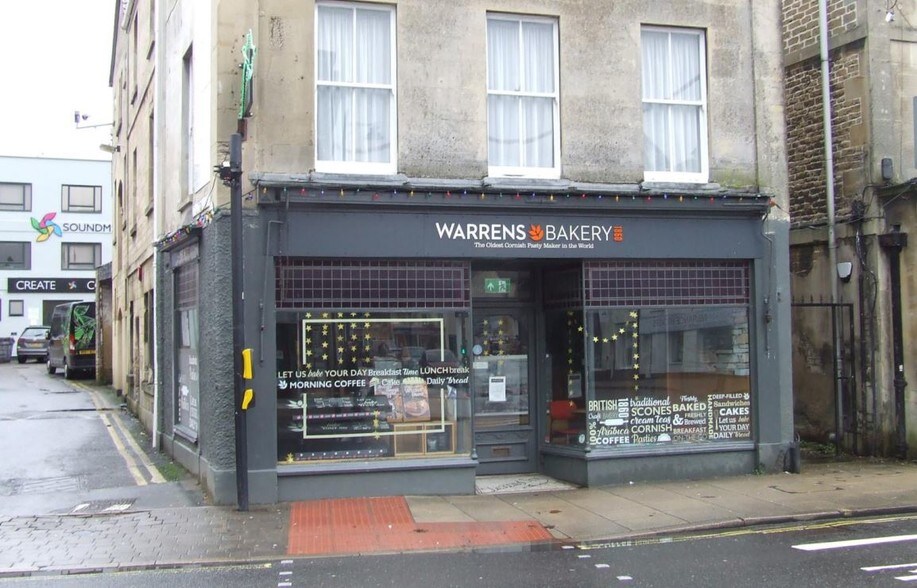 16 High St, Melksham for sale - Building Photo - Image 1 of 1