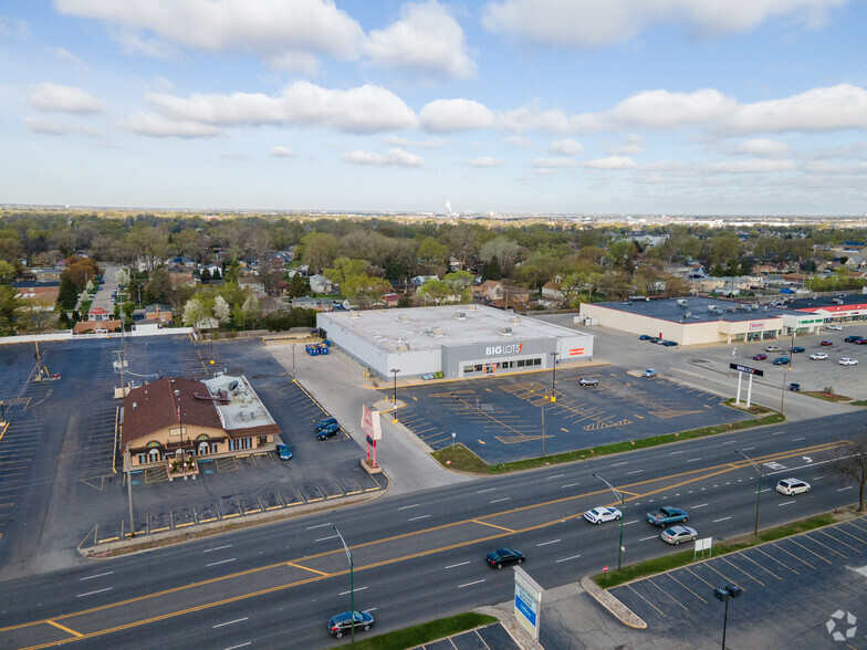 8148 S Cicero Ave, Burbank, IL for rent - Aerial - Image 3 of 10