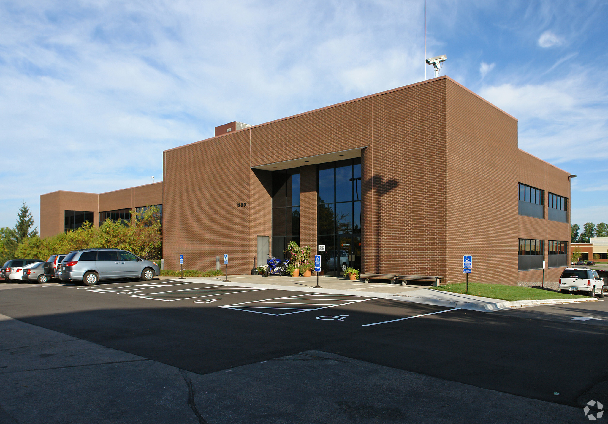 1300 Mendota Heights Rd, Mendota Heights, MN for sale Building Photo- Image 1 of 1