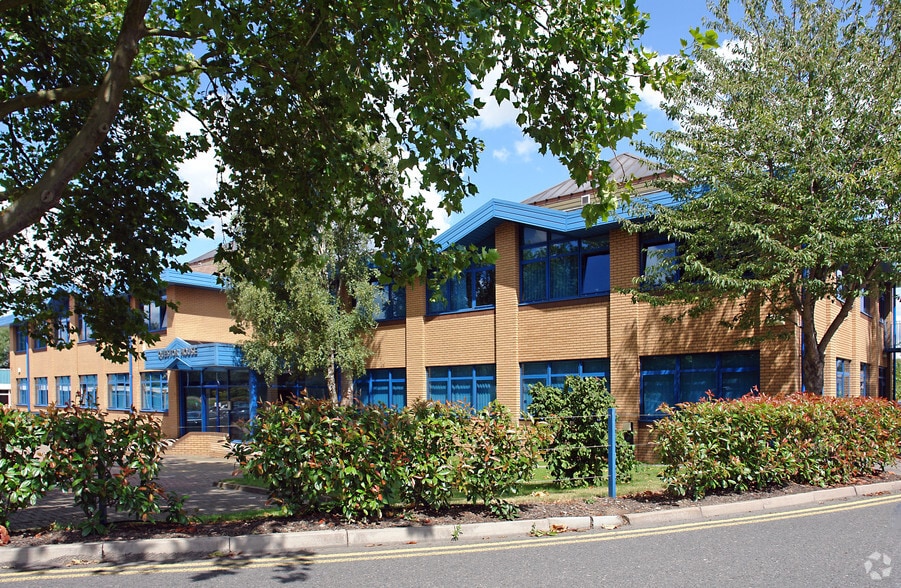 191 Hawley Rd, Dartford to rent - Building Photo - Image 3 of 5