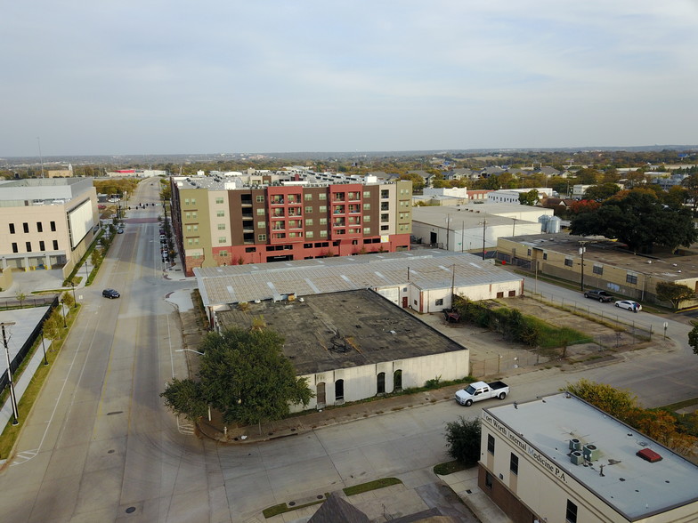 209 Pennsylvania Ave, Fort Worth, TX for sale - Aerial - Image 3 of 4